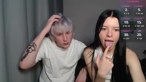 Snapshot of evacris chatting on 10-16-25, 11:50 evacris online show from 10-16-25, 11:50