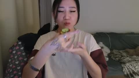 Eva online show from 10-13-25, 04:40