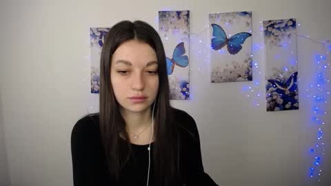Snapshot of evaeldis chatting on 04-15-26, 11:17 Eva online show from 04-15-26, 11:17