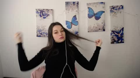 Snapshot of evaeldis chatting on 05-02-26, 12:10 Eva online show from 05-02-26, 12:10