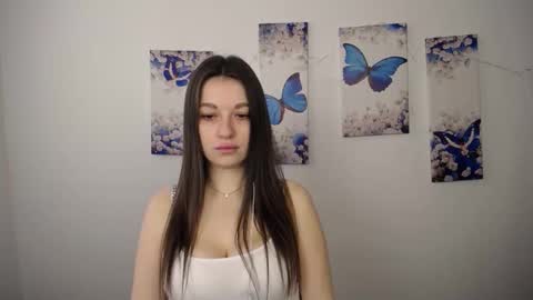 Snapshot of evaeldis chatting on 05-08-26, 11:48 Eva online show from 05-08-26, 11:48