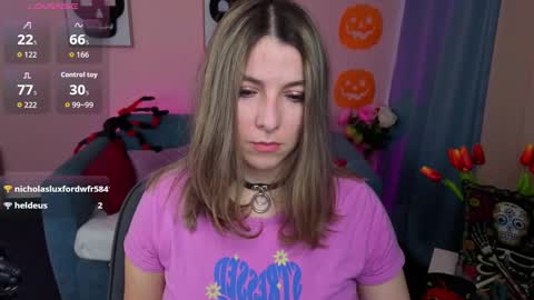 Snapshot of evafolverr chatting on 10-29-25, 07:21 Eva online show from 10-29-25, 07:21