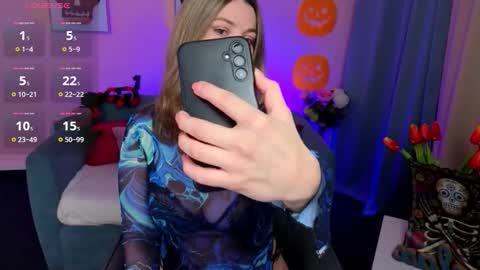 Snapshot of evafolverr chatting on 11-02-25, 07:00 Eva online show from 11-02-25, 07:00