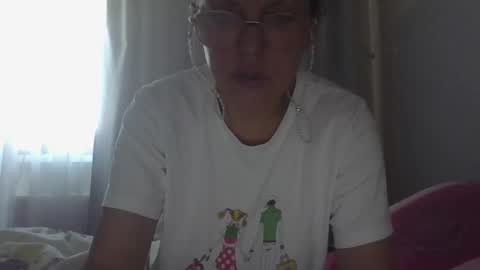 Snapshot of evaglad chatting on 09-27-25, 05:56 evaglad online show from 09-27-25, 05:56