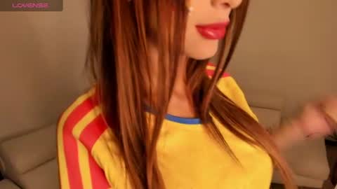 Snapshot of evagomez chatting on 06-18-26, 03:18 Eva Gomez online show from 06-18-26, 03:18