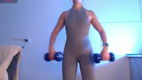 Eva online show from 09-28-25, 03:56