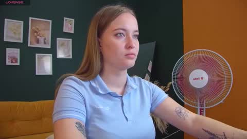 evahariss1 online show from 09-09-25, 11:10