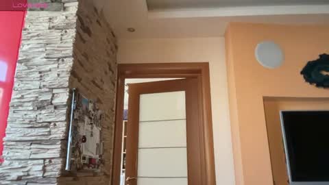 EvaHazard online show from 03-29-26, 09:20