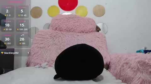 EVA  online show from 02-04-26, 05:08