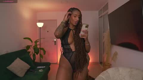 evajacksss_ online show from 02-11-25, 10:28