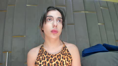 Snapshot of evalims chatting on 12-20-25, 10:22 EVA online show from 12-20-25, 10:22