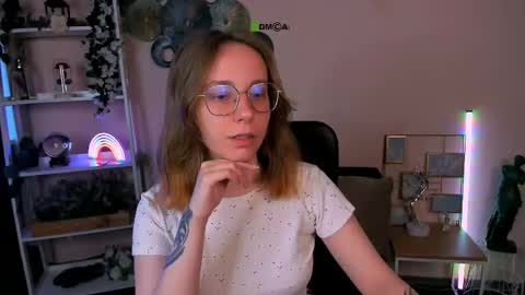 Snapshot of evalora_vei chatting on 05-19-26, 05:58 evalora online show from 05-19-26, 05:58