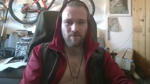 Snapshot of evalsmac chatting on 03-01-26, 03:25 Han online show from 03-01-26, 03:25