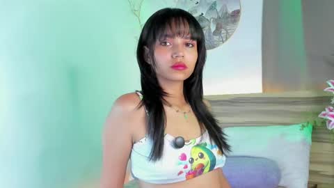 Snapshot of evalune_ chatting on 04-25-26, 09:56 . online show from 04-25-26, 09:56