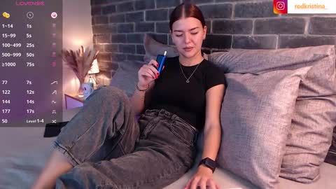 Snapshot of evamerlo chatting on 10-21-25, 09:32 Kristina online show from 10-21-25, 09:32