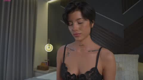 Eva Moretti online show from 07-12-26, 05:37