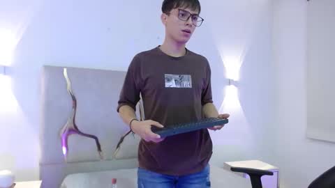 evan_tay online show from 01-17-26, 03:11