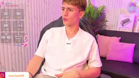 evan_tay online show from 05-08-26, 02:50