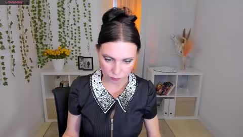 Evanessa online show from 04-27-26, 10:57