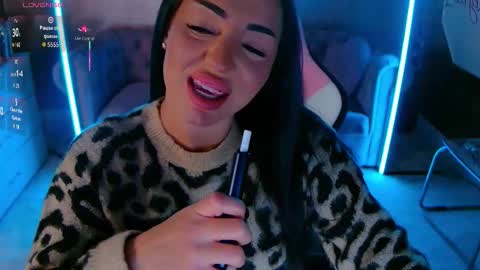 Eva online show from 10-26-25, 05:41