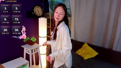 Hello im Lia online show from 05-05-26, 04:15