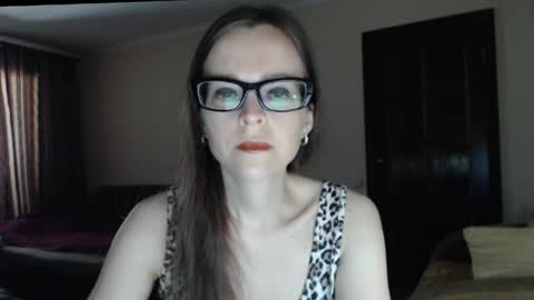 Snapshot of evangeline06 chatting on 06-02-26, 08:49 YourMistress online show from 06-02-26, 08:49