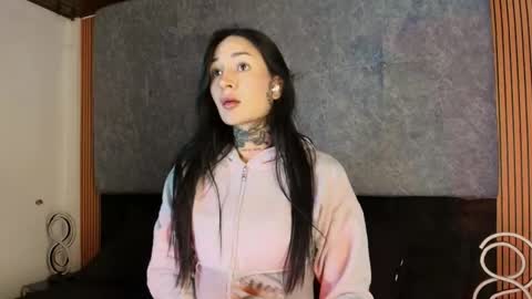evangeline_hell online show from 05-12-26, 10:01