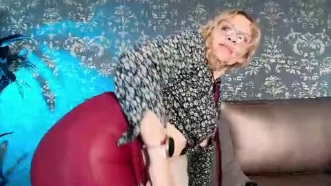 Call me Evangeline   online show from 06-13-26, 08:51