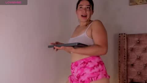 Snapshot of evangely_fox chatting on 11-13-25, 08:13 evangely_fox online show from 11-13-25, 08:13