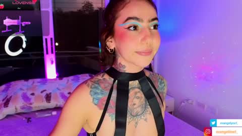 Snapshot of evangelyne1 chatting on 01-12-25, 09:51 Evangelyne online show from 01-12-25, 09:51