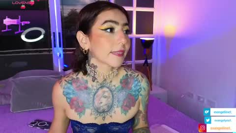 Snapshot of evangelyne1 chatting on 01-20-25, 05:06 Evangelyne online show from 01-20-25, 05:06