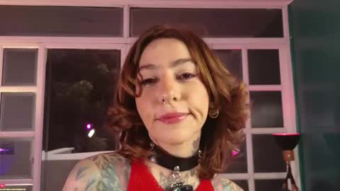 Snapshot of evangelyne1 chatting on 09-28-25, 04:01 Evangelyne online show from 09-28-25, 04:01