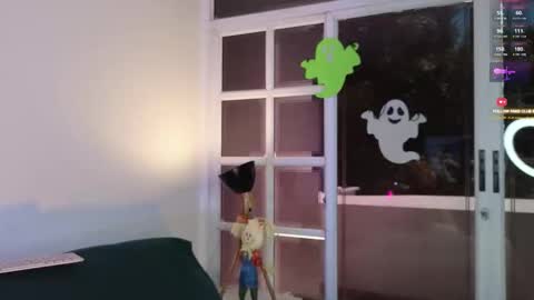 Snapshot of evangelyne1 chatting on 10-24-25, 03:41 Evangelyne online show from 10-24-25, 03:41