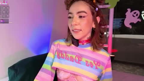 Snapshot of evangelyne1 chatting on 10-29-25, 03:58 Evangelyne online show from 10-29-25, 03:58