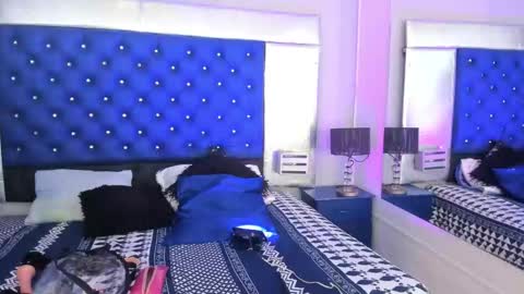 evanllelyne online show from 10-27-25, 12:09