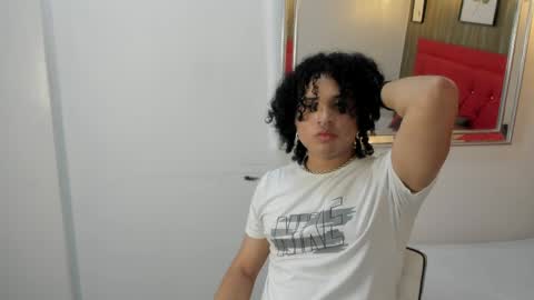 Snapshot of evannnight chatting on 04-09-26, 03:50 Evann online show from 04-09-26, 03:50