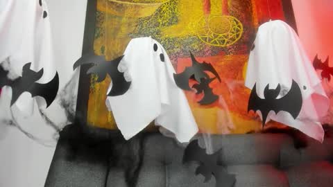 Evan and Susan online show from 10-18-25, 03:46