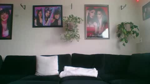 Snapshot of evanschris2048 chatting on 12-04-25, 07:33 evanschris2048 online show from 12-04-25, 07:33