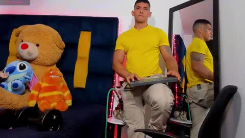   online show from 10-17-25, 03:20