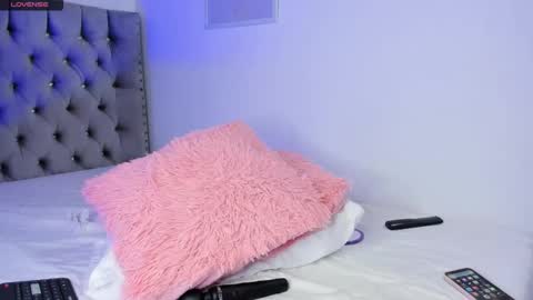 Eva Olimpo online show from 03-18-26, 08:12