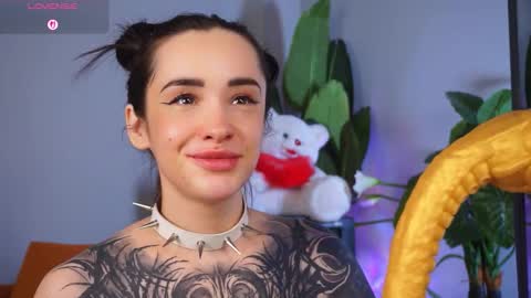 Eva online show from 02-05-26, 02:16