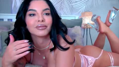 Snapshot of evareyss chatting on 10-23-25, 11:09 evareyss online show from 10-23-25, 11:09