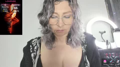 evasaenz online show from 03-11-25, 12:11