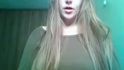 evasapples2026 online show from 03-21-26, 09:51