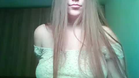 evasapples2026 online show from 05-05-26, 11:02