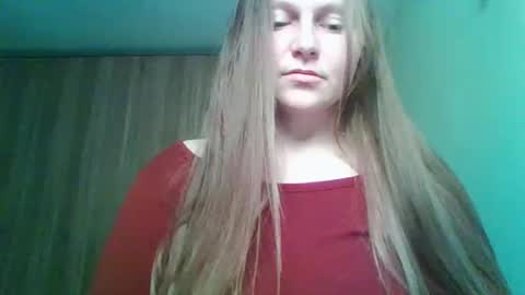 evasapples2026 online show from 05-08-26, 03:28