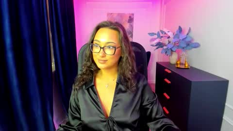 Snapshot of evasarazardje chatting on 09-10-25, 11:32 evasarazardje online show from 09-10-25, 11:32