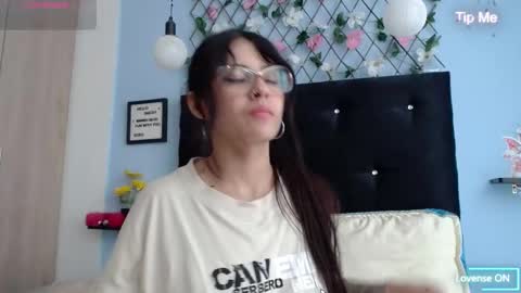 Snapshot of evatits_1 chatting on 02-20-25, 12:25 Eva Carter online show from 02-20-25, 12:25