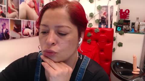 Eva Twiss online show from 03-10-25, 11:42