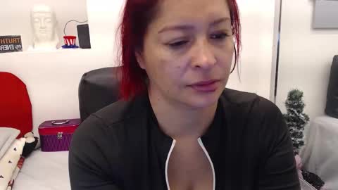 Eva Twiss online show from 02-18-26, 12:23